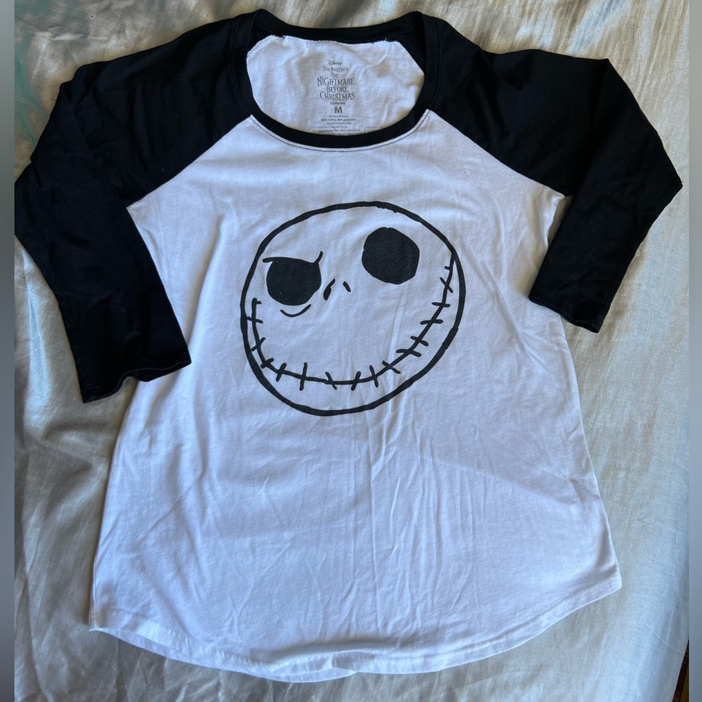 JACK SKELLINGTON RAGLAN FITTED TSHIRT SIZE M